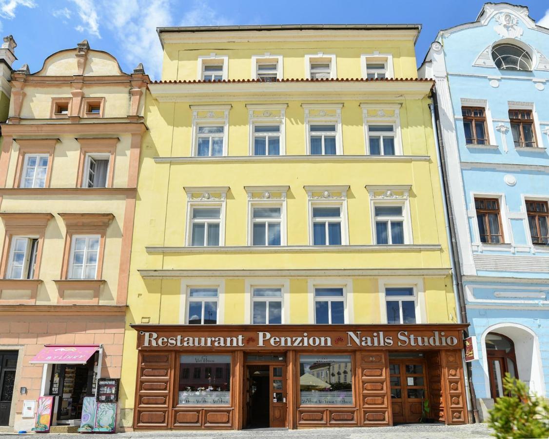 Apartmany Na Namesti 85 Йндрихув Храдец Екстериор снимка