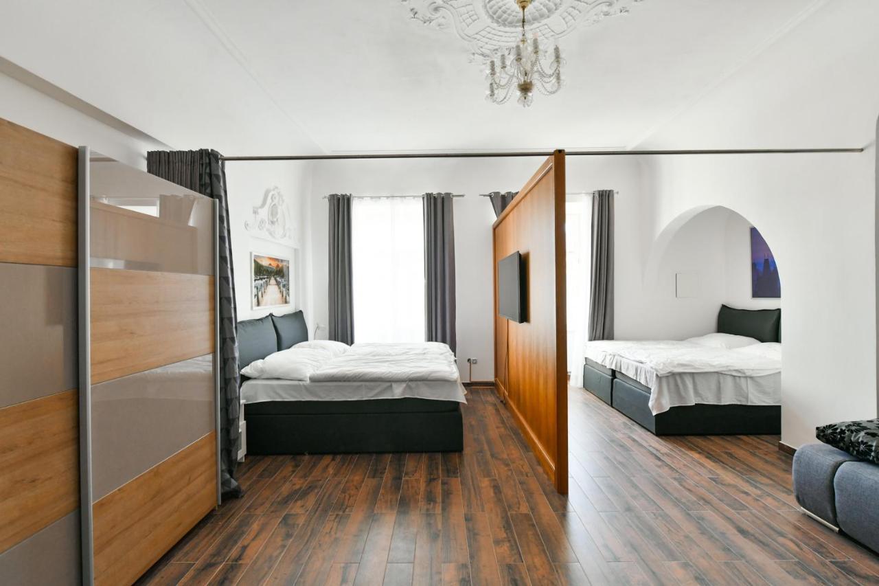 Apartmany Na Namesti 85 Йндрихув Храдец Екстериор снимка
