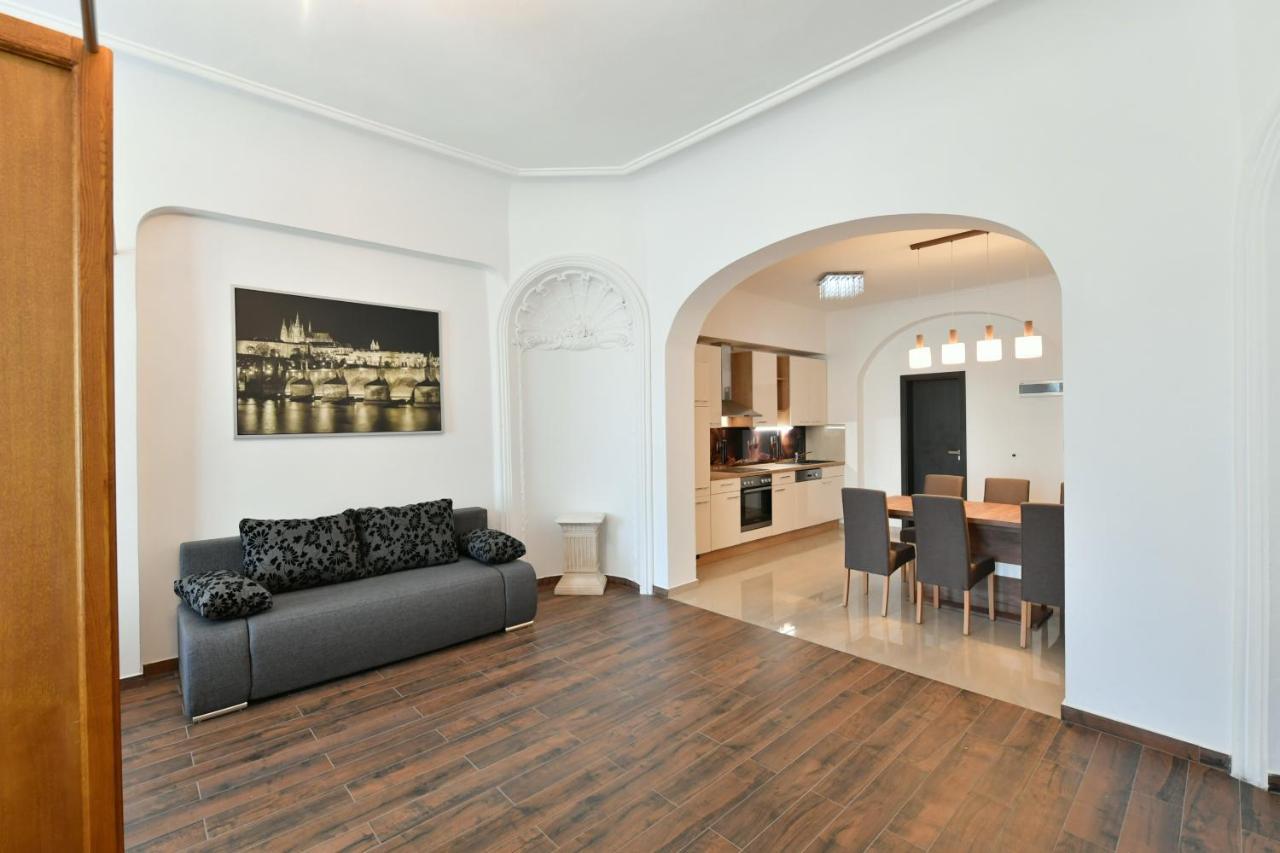 Apartmany Na Namesti 85 Йндрихув Храдец Екстериор снимка