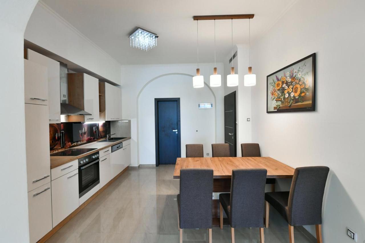 Apartmany Na Namesti 85 Йндрихув Храдец Екстериор снимка
