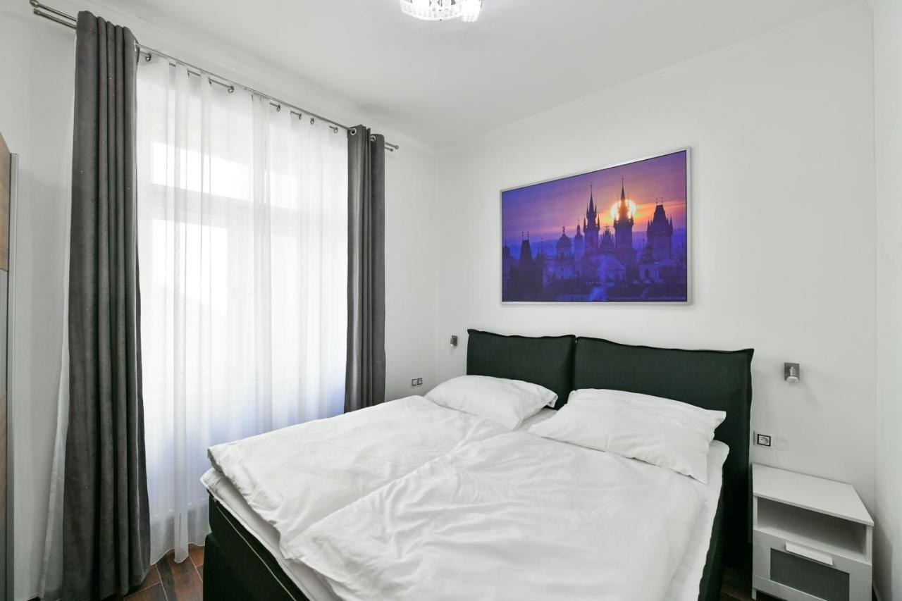Apartmany Na Namesti 85 Йндрихув Храдец Екстериор снимка