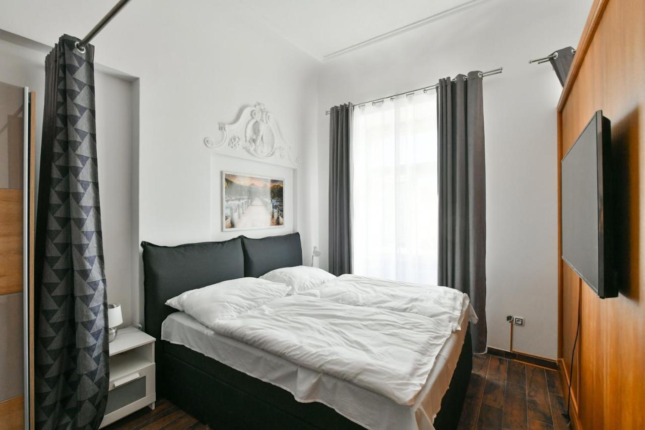 Apartmany Na Namesti 85 Йндрихув Храдец Екстериор снимка