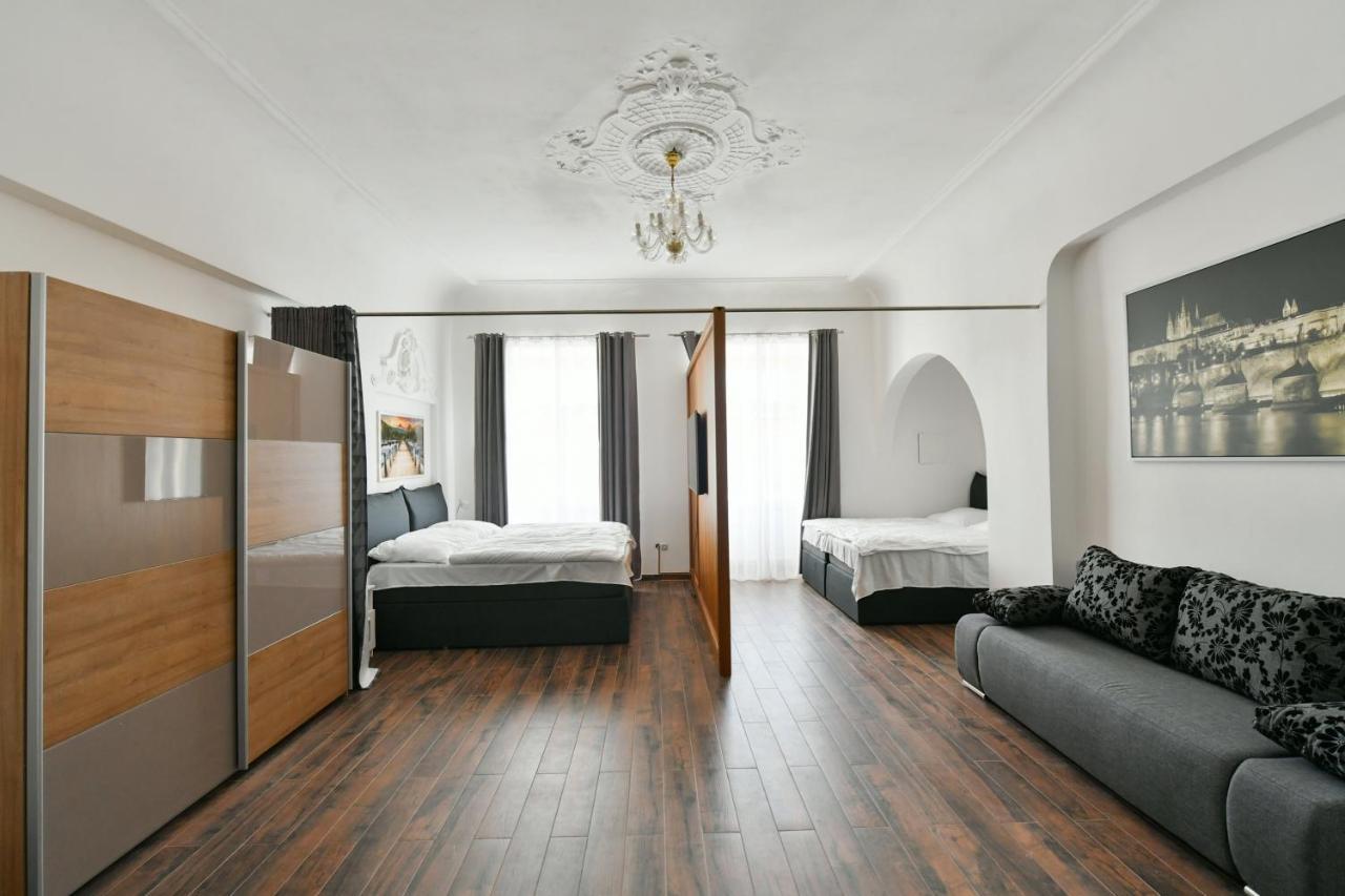 Apartmany Na Namesti 85 Йндрихув Храдец Екстериор снимка