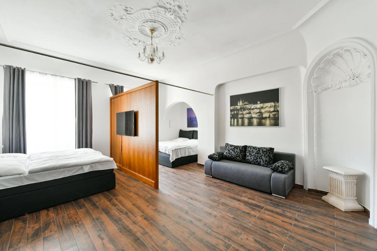 Apartmany Na Namesti 85 Йндрихув Храдец Екстериор снимка