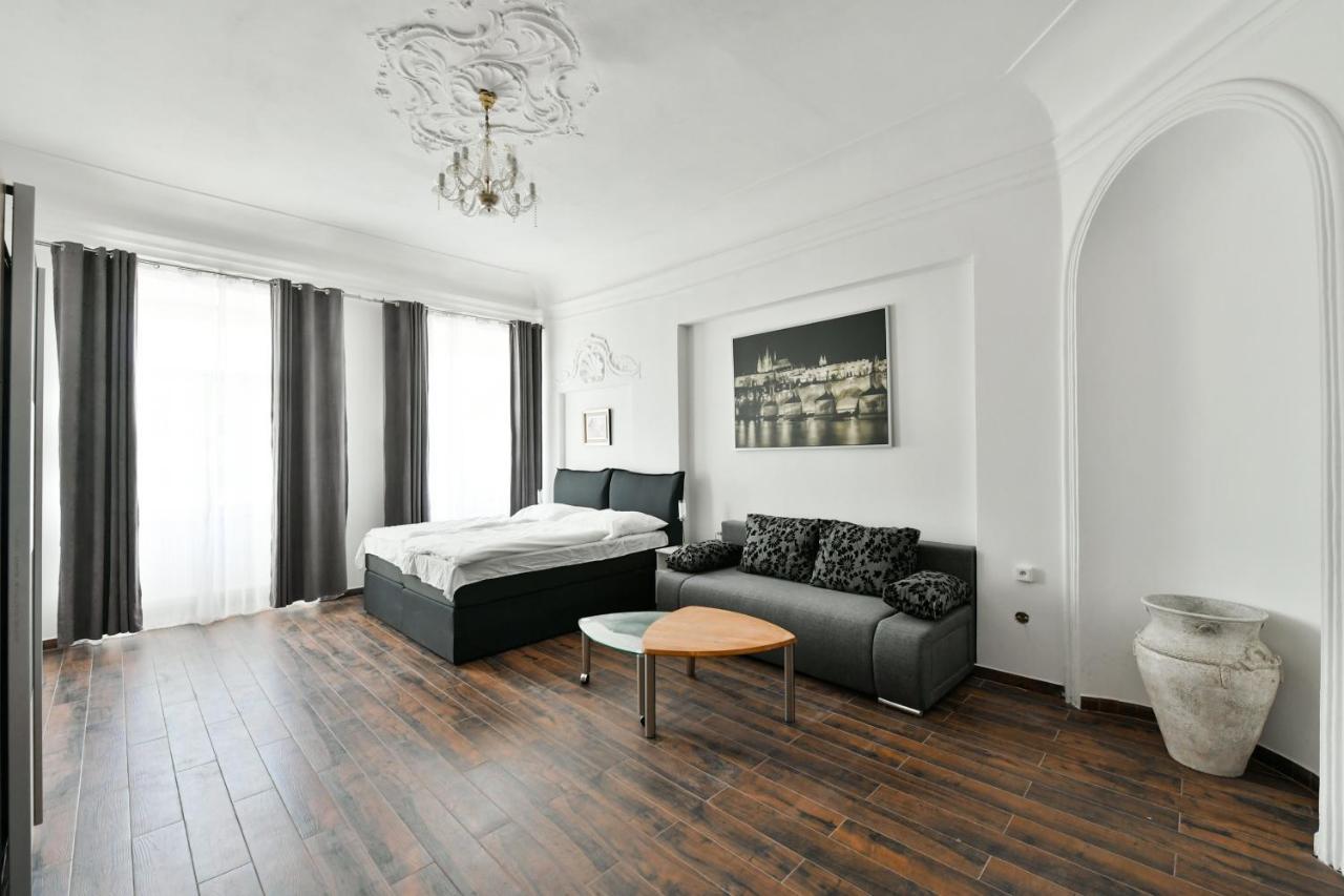 Apartmany Na Namesti 85 Йндрихув Храдец Екстериор снимка