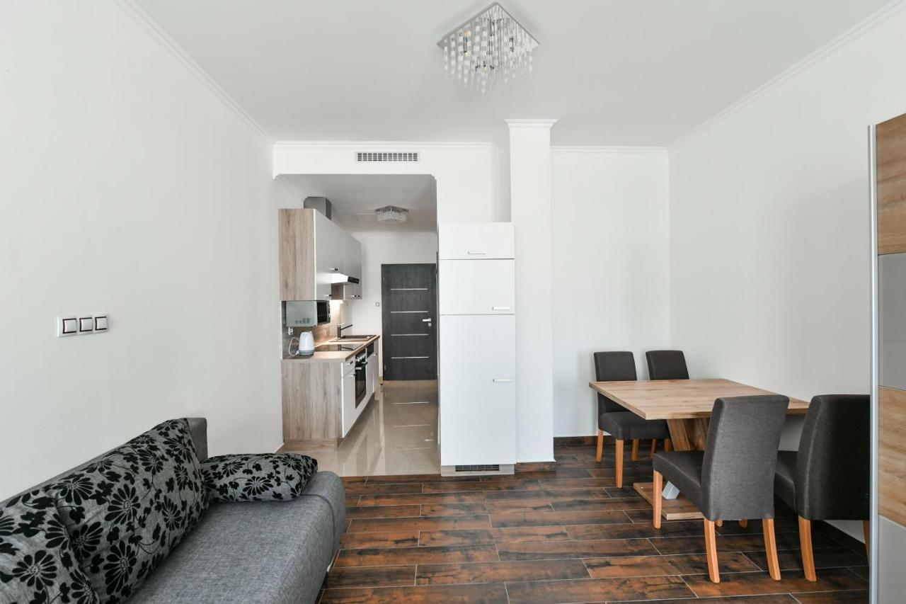 Apartmany Na Namesti 85 Йндрихув Храдец Екстериор снимка